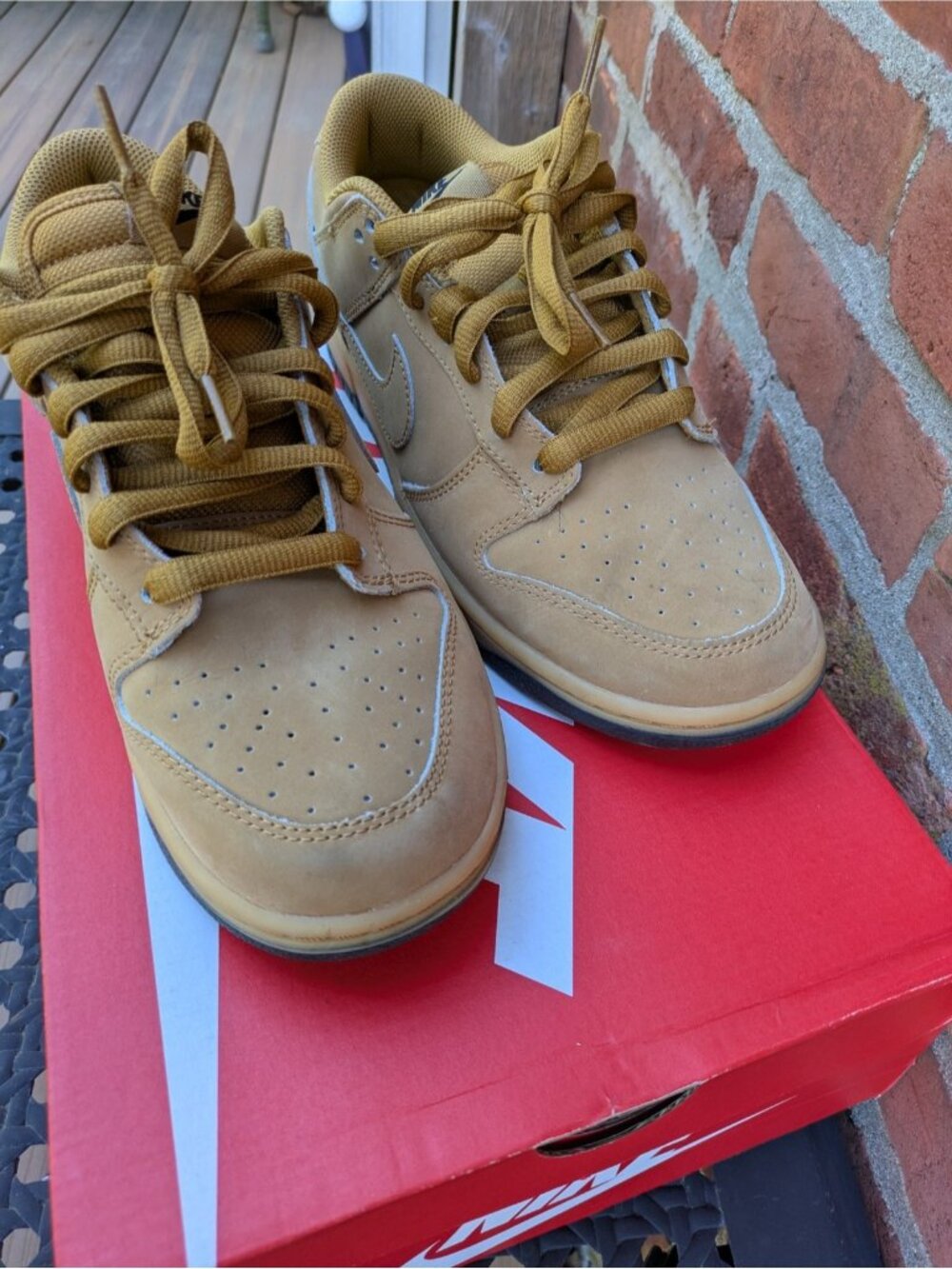 Nike Dunk Low Retro SE Wheat Color Men's 9.5 Sneakers - Picture 4 of 9